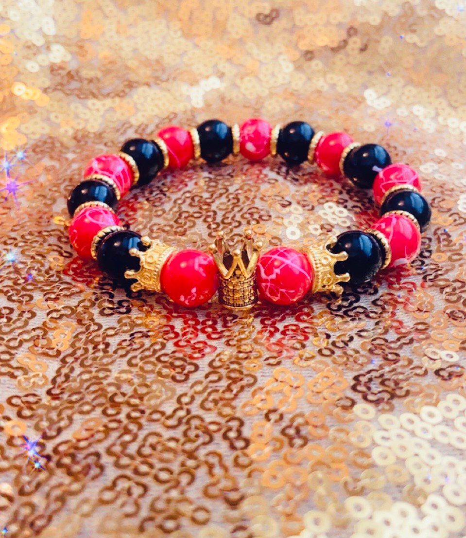 Image of Men’s red & black charm bracelet 