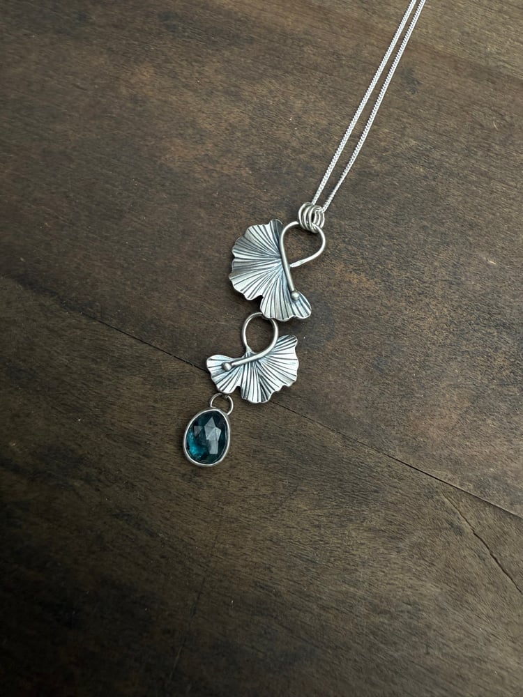 Image of Tiered Swoosh Ginkgo Leaf Teal Moss Kyanite Necklace