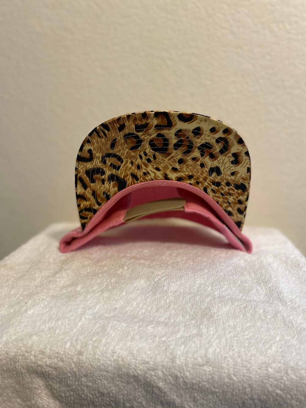 Image of Cheetah snap back 