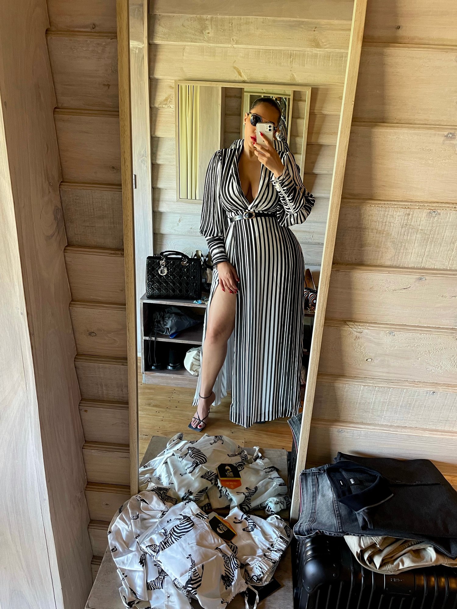 Image of STRIPED PUFF SLEEVE MAXI DRESS WITH SLIT (LARGE)