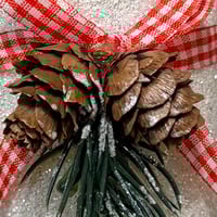 Image 5 of peppermint vanilla scented candle