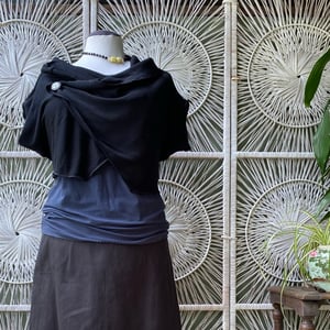 Image of Black wool short sleeve wrap vest M - XL