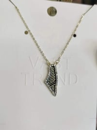 Falasteen hatta necklace 