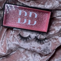 Image 2 of Vanity Lash.