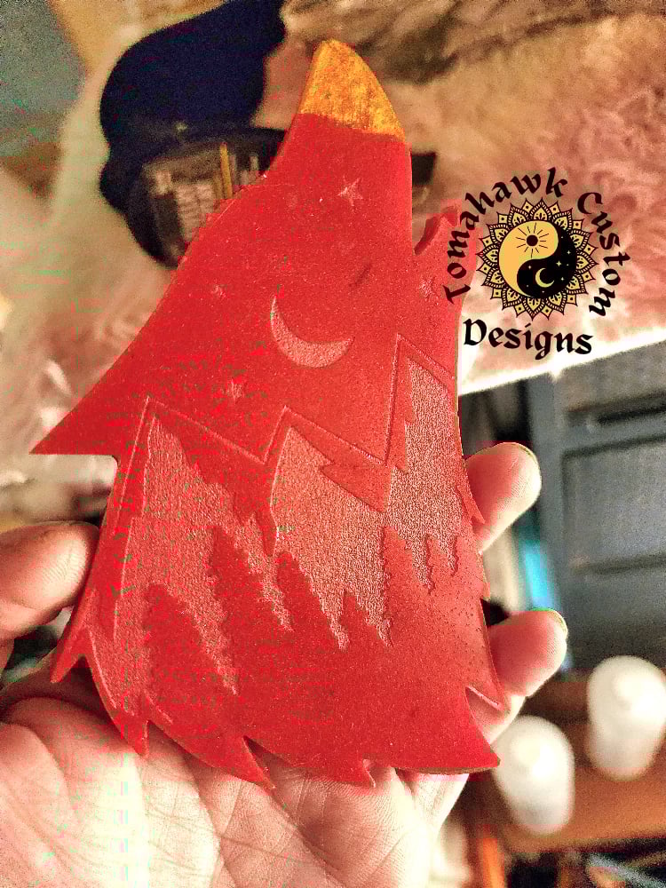 Image of Epoxy red wolf