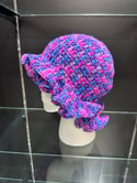 crochet bucket hat with wavy brim D