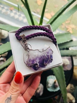 Image of Amethyst agate moon necklace 