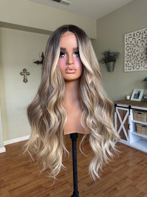 Image of Delia (ready to ship)