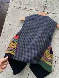 Image 3 of Chaleco feito a man. FOLIADA 129. Talla M/L