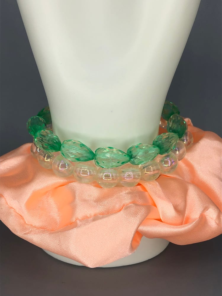 Image of Scrunchie and bracelet set! 🥰✨💕