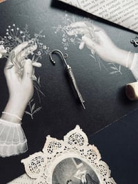 Image 3 of Broche en argent massif, fin XIXème siècle début XXeme s. Parapluie 