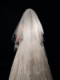 Image 15 of 1950s Bombshell Beauty