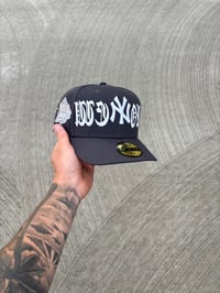 Image 5 of  STONE GREY NEW YORK YANKEES CUSTOM FITTED CAP