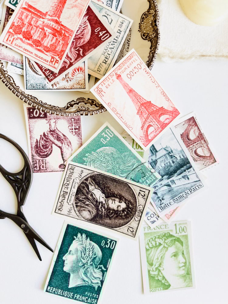 Image of 30 timbres