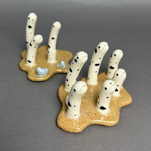 Image of Garden Eel Ring Holders