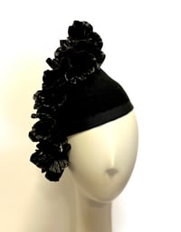 Image 1 of Black felt cocktail shape headpiece