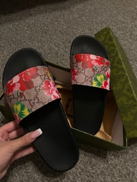 Image 3 of GG flower slides 🌺 