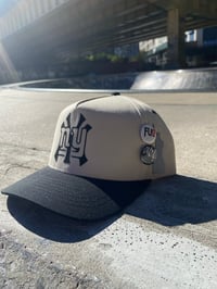Image 2 of “New York New York” SnapBack Cream Black Brim copy