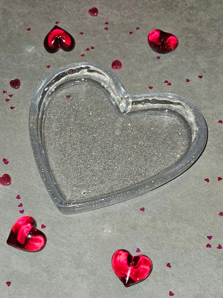 Image of 90's Inspired Clear Sparkle Heart Trinket Tray