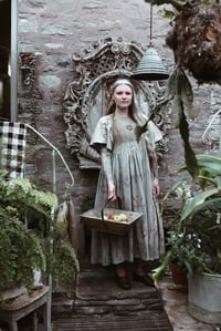 Image 1 of ‘Rose of The Desert’ Devotional Habit 3/4