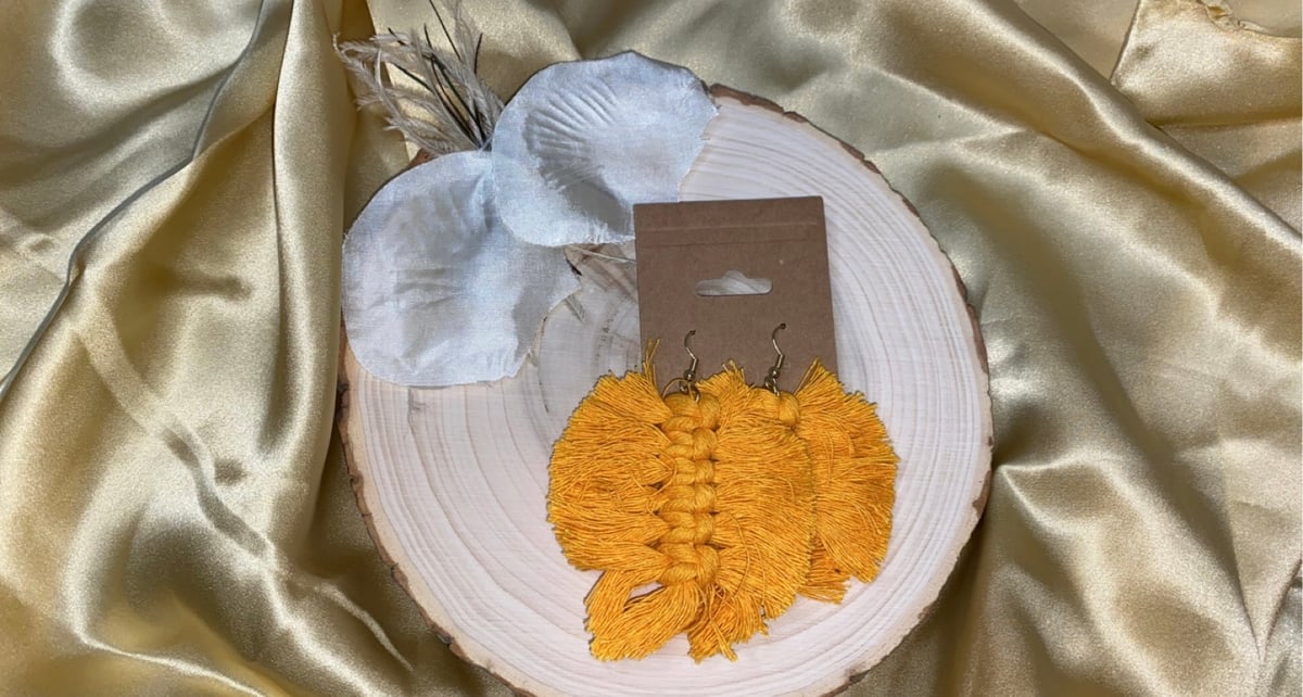 Image of Leaf Macramé Earrings: Yellow 