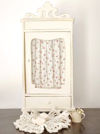 Image 1 of Armario muñecas