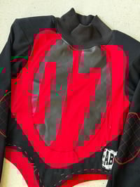 Image 4 of TOP VIN ROUGE BLACK/RED