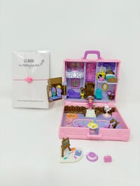 Image 8 of Ensemble bracelet et Polly Pocket La Valise Paris
