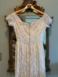 Image 16 of 1960s Lace Beauty 