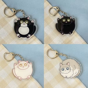 CHUBBY CAT KEYCHAIN