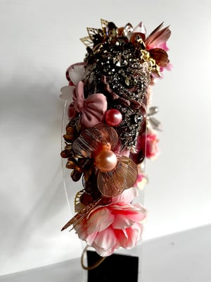 Image of Pink bejewelled headband 