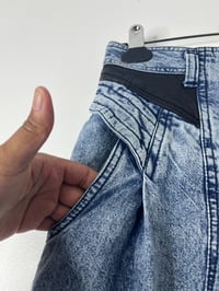 Image 5 of Vintage Z. CAVARICCI High Waist Barrel Jeans