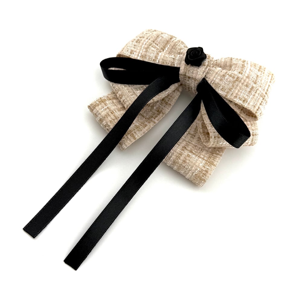 Image of The Heiress Single Clip