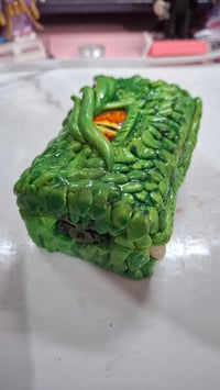 Image 6 of Dragon eye mimic box includes dice