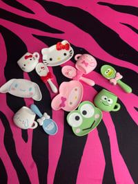 Image 1 of Food charm mix