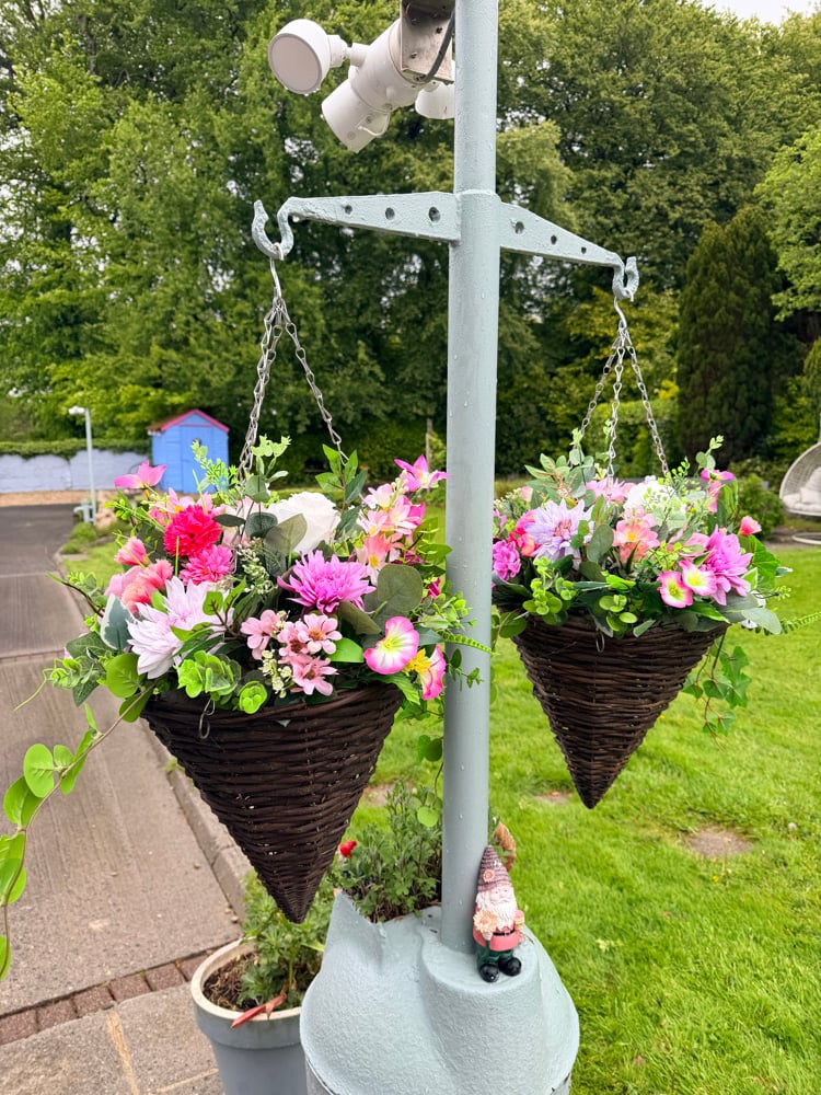 Image of Hanging Baskets 