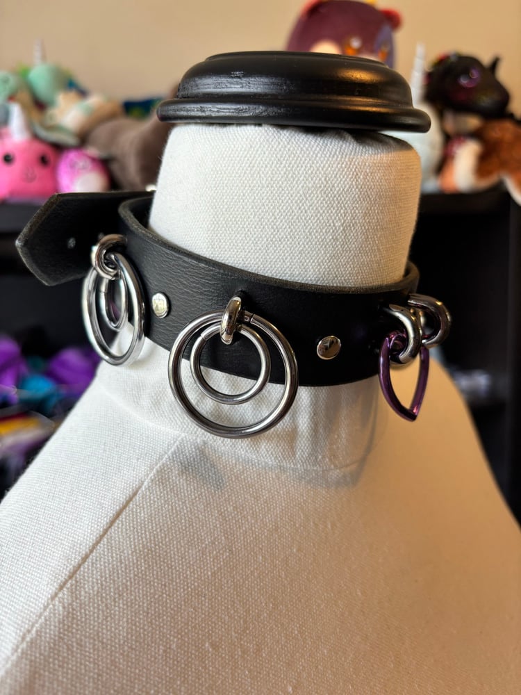 Image of Purple & Silver Black Leather Collar 