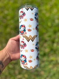 Hello Kitty/ Wonder Woman 