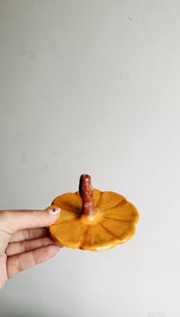 Image 3 of Incensario/Joyero con forma de Calabaza