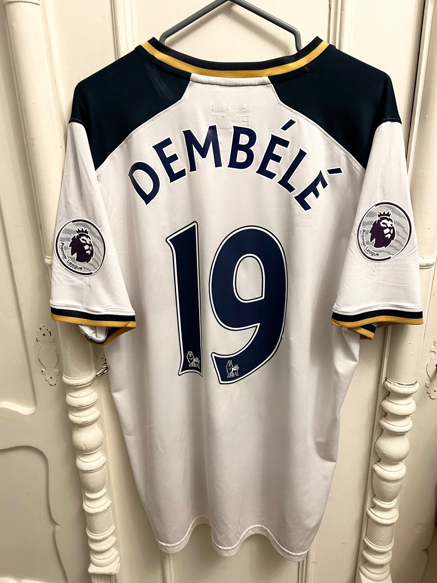 Image of Tottenham Hotspur “DEMBÉLÉ 19” 2016/17 Home Shirt + patches (XL)