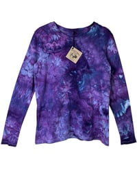 Image 2 of IRREGULAR S Ladies Long-Sleeve Stretch Tee in Purple Haze Ice Dye