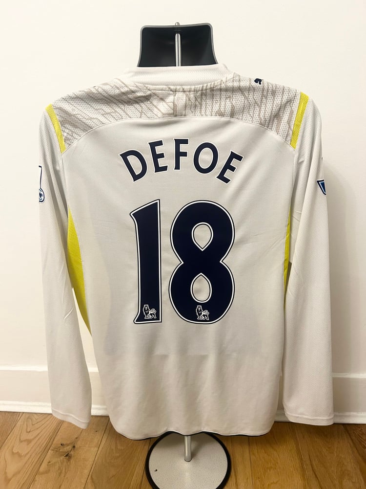 Image of PRE ORDER: Tottenham Hotspur “DEFOE 18” 2009/10 Home Long Sleeve Shirt + PL patches (L)