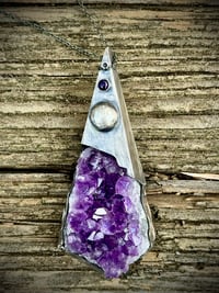 Image 13 of Twisted Crown