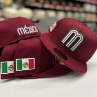 Image 2 of New Era 59Fifty Cardinal / side flag