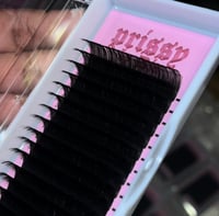 Image 1 of SUPER MATTE LASH TRAY (C CURL)