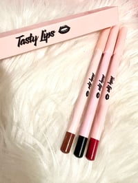 Image 1 of Lip Liner