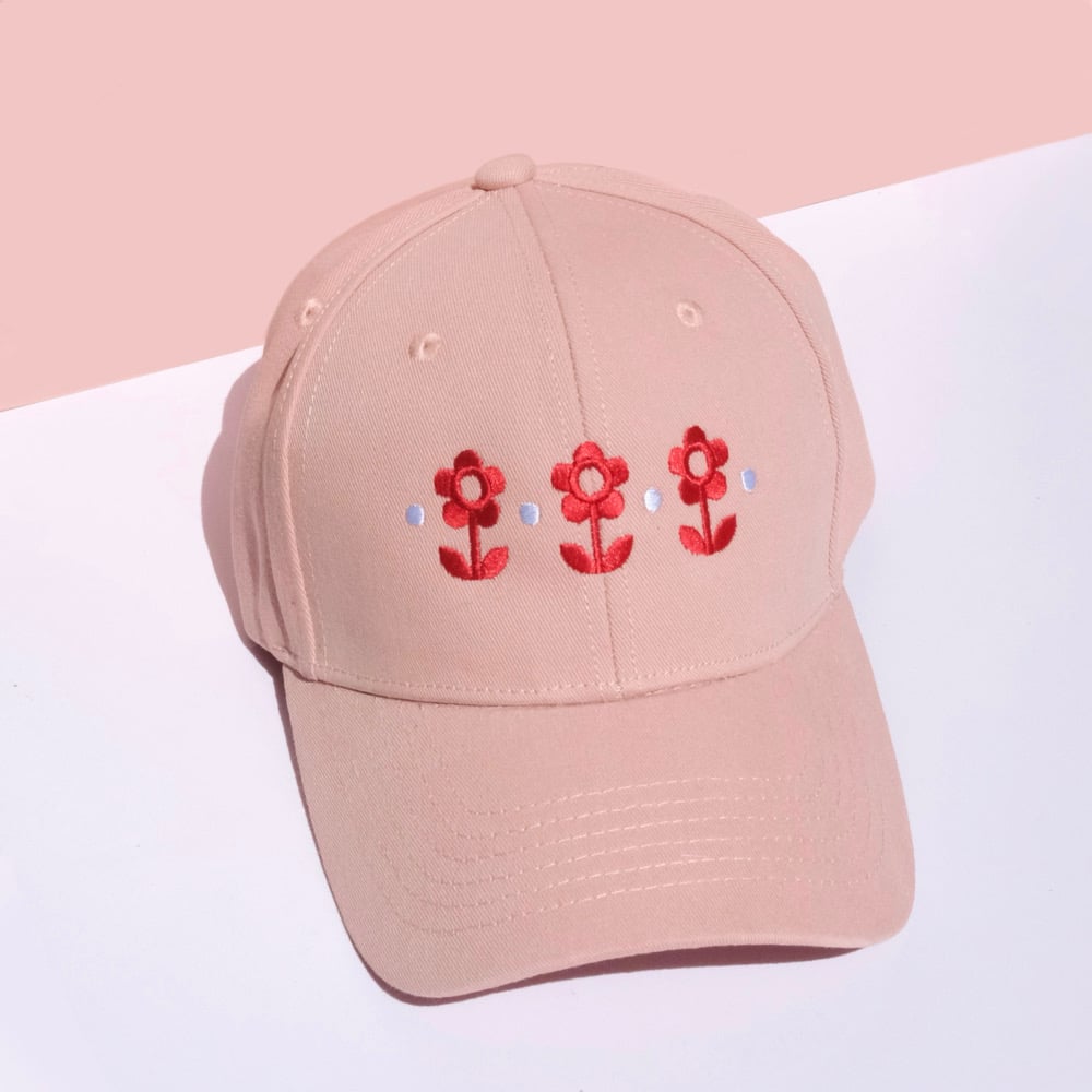 Image of [PREORDER] FLOWER POWER HAT