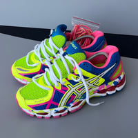 Image 3 of size: us9 uk7 eu40.5 cm25.75