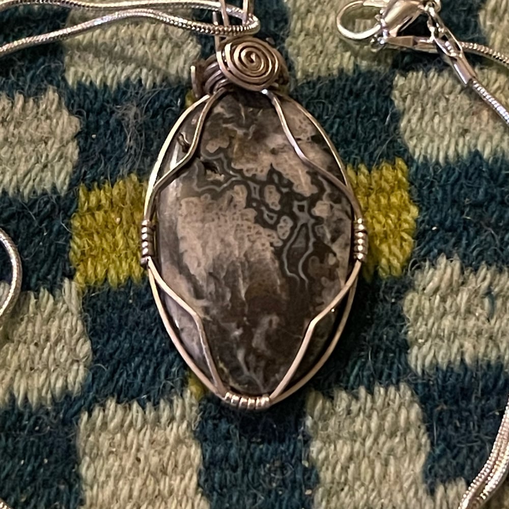 Bear Canyon Black Agate Necklace 