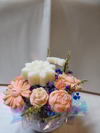 Image 1 of Scent candle bouquet 